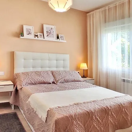 Сasa de vacaciones Casa recién reformada con wifi Bergondo